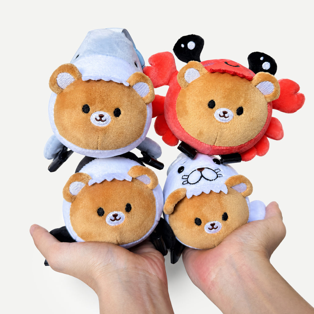 Doll keychain, clothes cannot be removed. SKU 3021