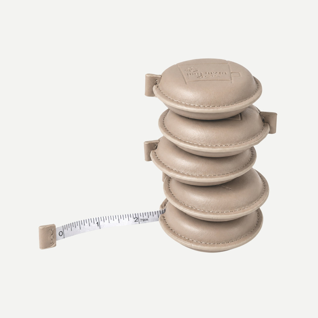 Leather tape measure, 2 meters long, SKU 4501